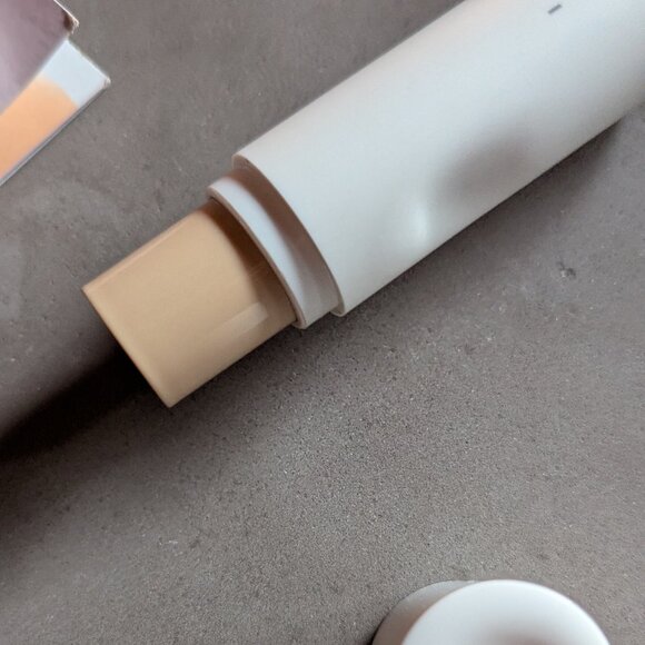 ILIA Beauty | Skin Rewind Complexion Stick + Sample packs - Picture 14 of 16